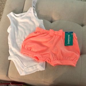 New with tags garanimals set 3-6 months